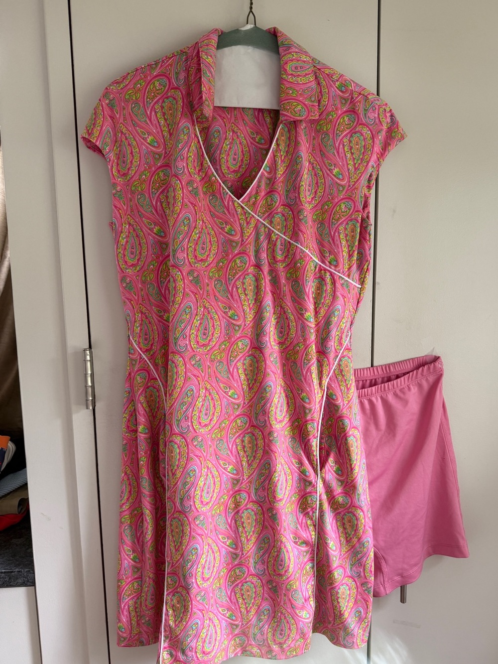EP Pro Paisley Mandarin-Inspired Golf Dress w/ Attachable Shorts, M, MSRP $129 - Picture 6 of 16